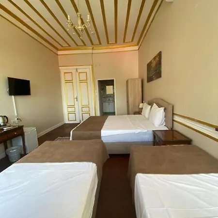 Hotel Oasis